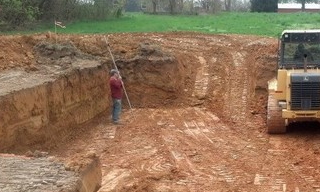 Выкопать котлован под фундамент в Ирбите - от 2564 руб. | 2Землекопа-Рбт